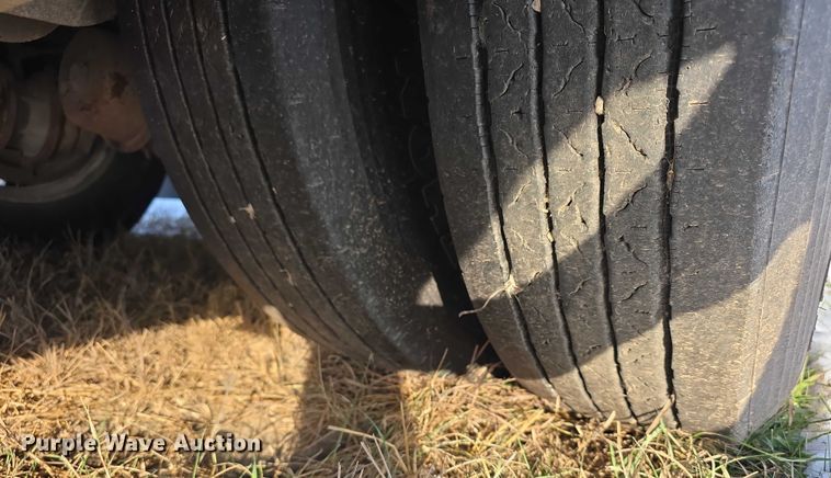 image for item FI0647 2012 Wilson PSDCL402 livestock trailer