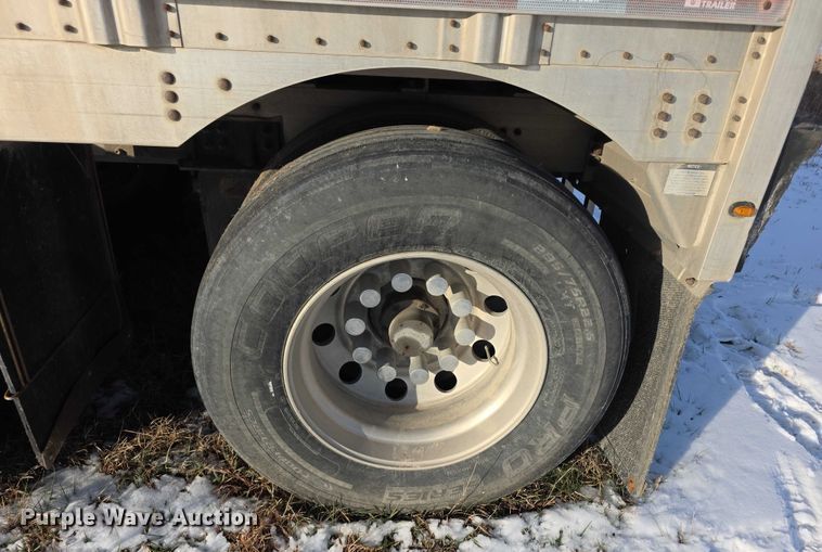 image for item FI0647 2012 Wilson PSDCL402 livestock trailer