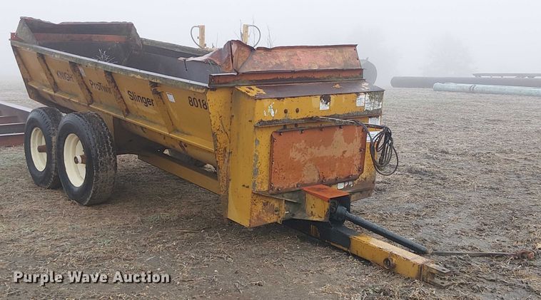 image for item FK0704 Knight ProTwin Slinger 8018 manure spreader