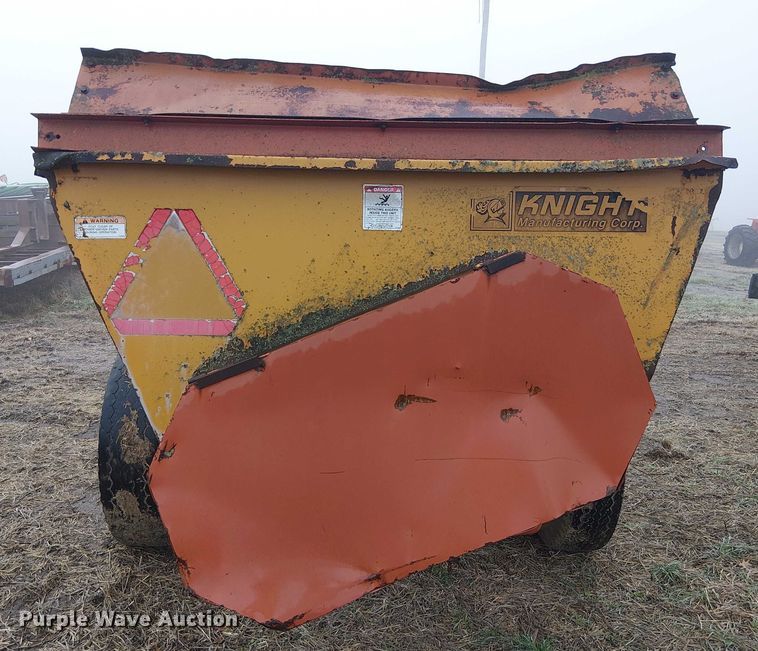 image for item FK0704 Knight ProTwin Slinger 8018 manure spreader
