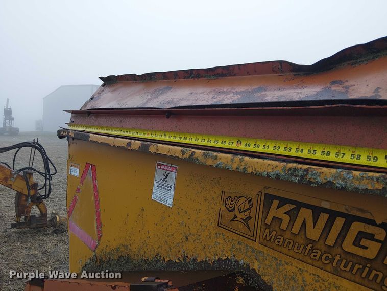 image for item FK0704 Knight ProTwin Slinger 8018 manure spreader