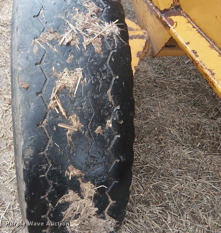 image for item FK0704 Knight ProTwin Slinger 8018 manure spreader