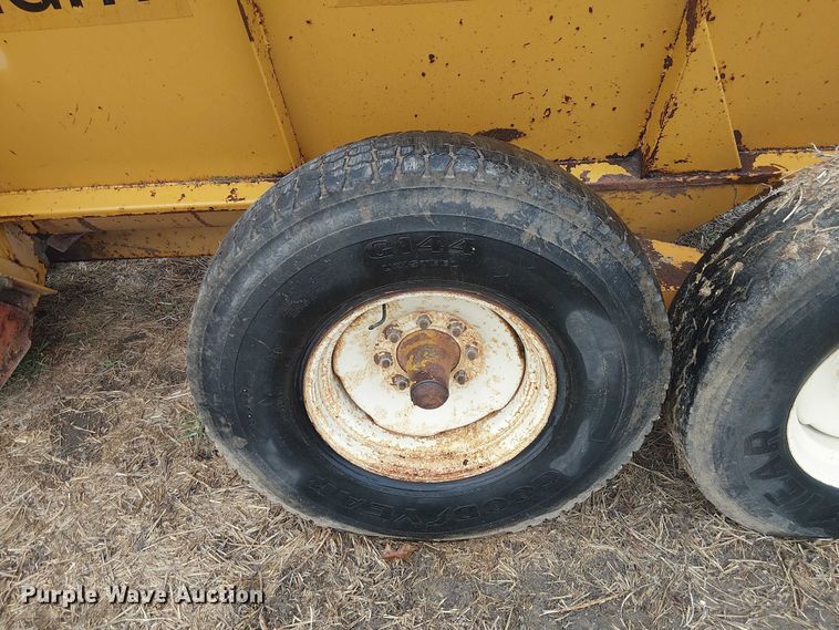 image for item FK0704 Knight ProTwin Slinger 8018 manure spreader