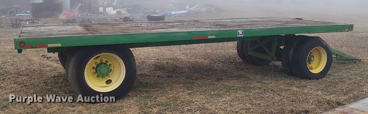 image for item FK0709 John Deere hay wagon