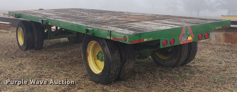 image for item FK0709 John Deere hay wagon