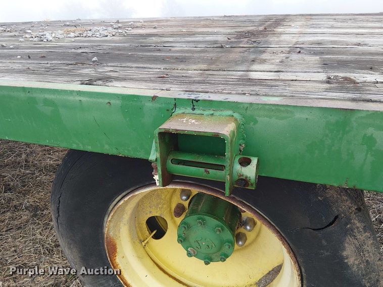 image for item FK0709 John Deere hay wagon
