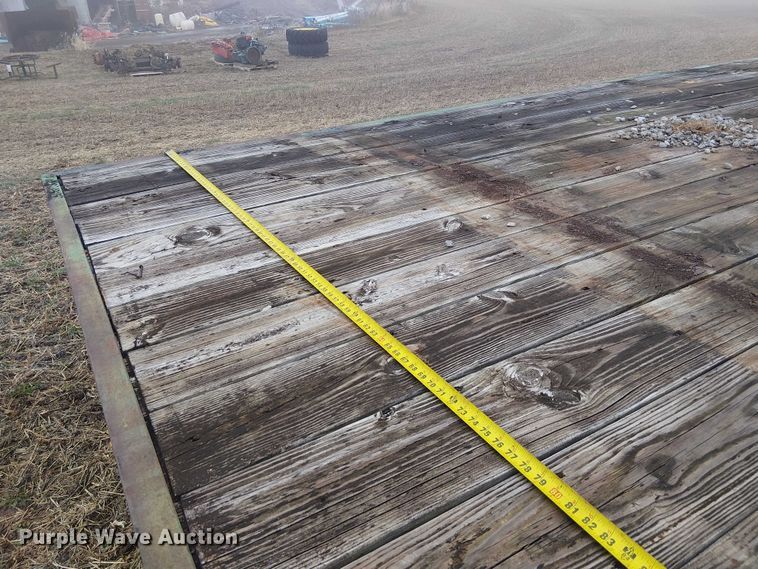 image for item FK0709 John Deere hay wagon