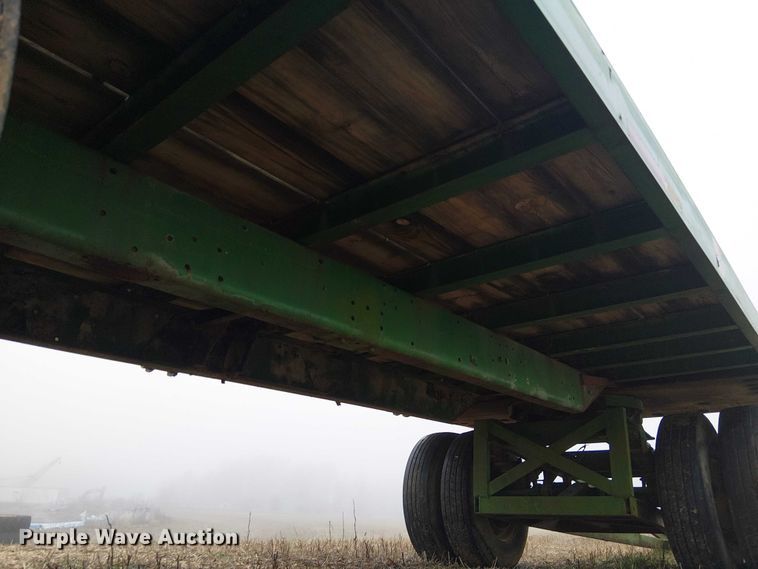 image for item FK0709 John Deere hay wagon