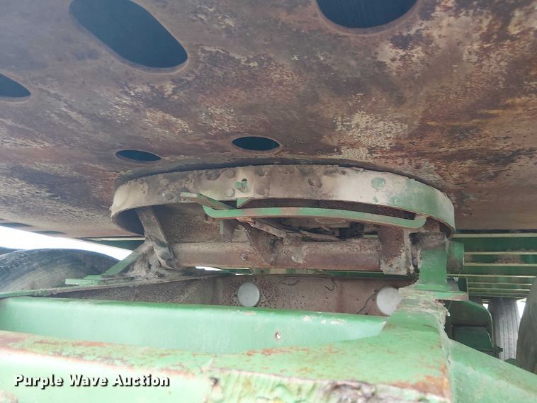 image for item FK0709 John Deere hay wagon