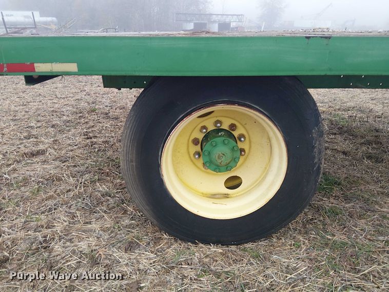 image for item FK0709 John Deere hay wagon