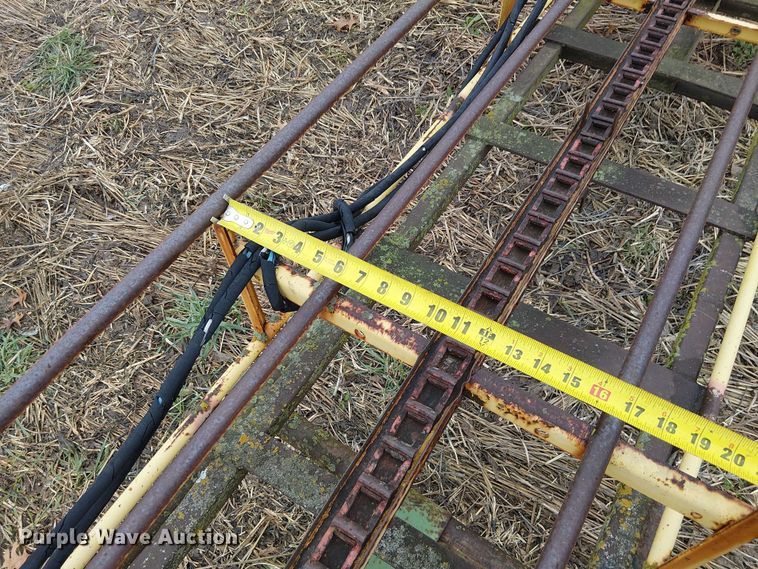 image for item FK0715 Sperry New Holland 132 square bale elevator 