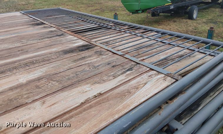 image for item FK0781 (15) horse stall panels