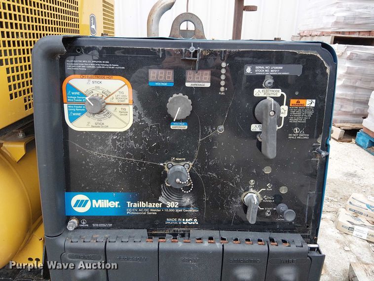 image for item FK0795 Miller Trailblazer 302 welder/generator