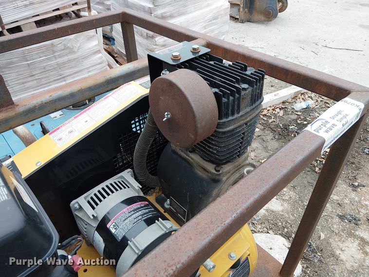 image for item FK0795 Miller Trailblazer 302 welder/generator