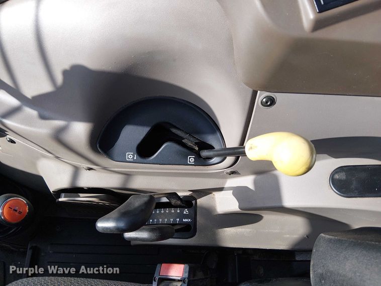 image for item FK0856 2015 Case IH Farmall 140A MFWD tractor