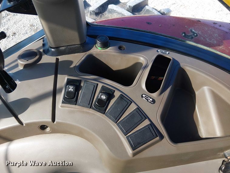 image for item FK0856 2015 Case IH Farmall 140A MFWD tractor