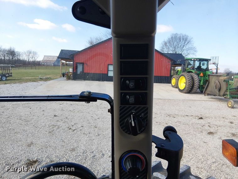 image for item FK0856 2015 Case IH Farmall 140A MFWD tractor