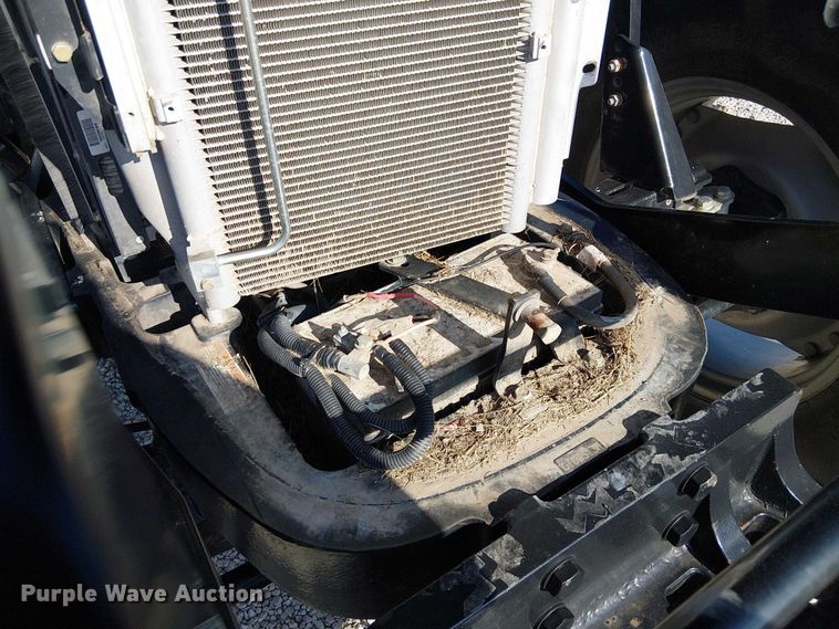 image for item FK0856 2015 Case IH Farmall 140A MFWD tractor