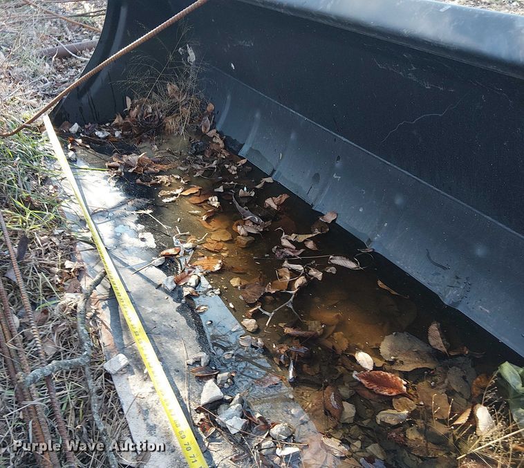 image for item FK0856 2015 Case IH Farmall 140A MFWD tractor