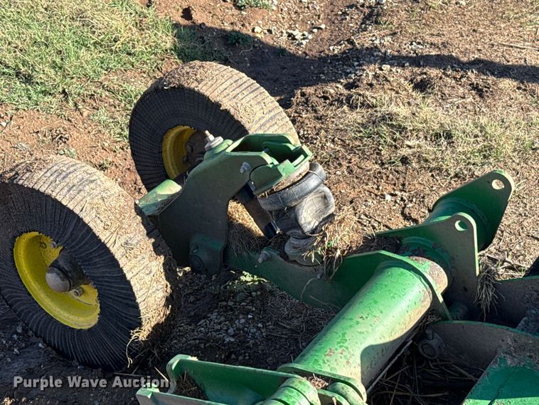 image for item HI9352 2014 John Deere rotary mower