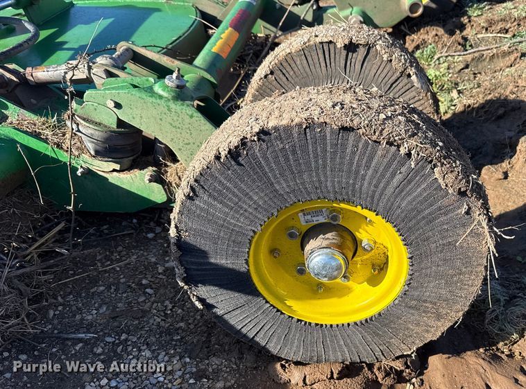 image for item HI9352 2014 John Deere rotary mower