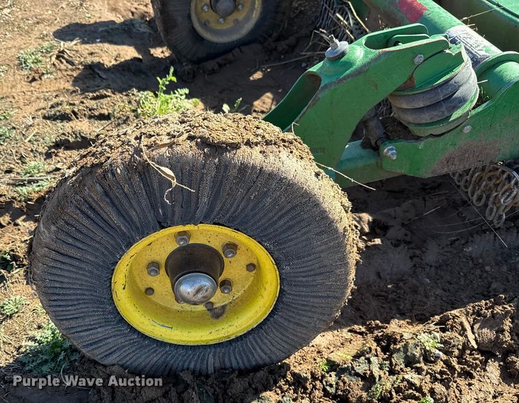 image for item HI9352 2014 John Deere rotary mower