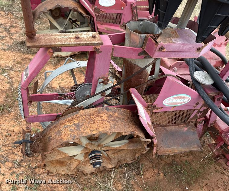 image for item HI9392 Lannen RT2 transplanter