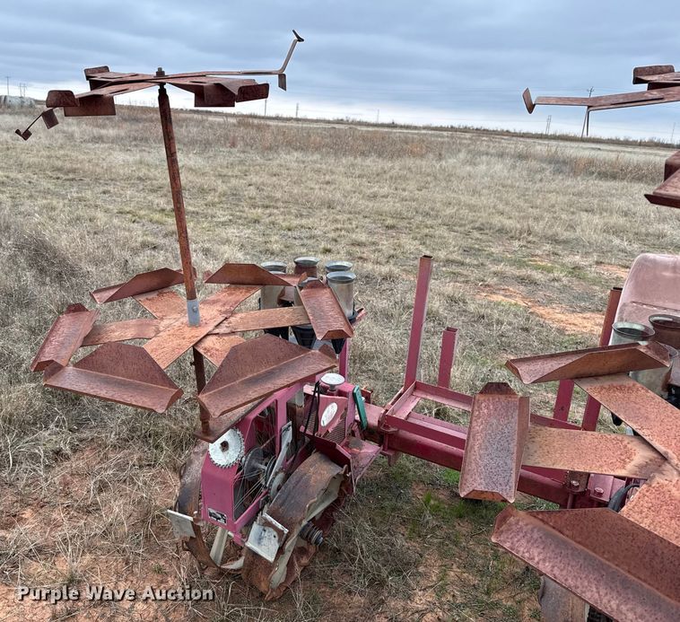 image for item HI9392 Lannen RT2 transplanter