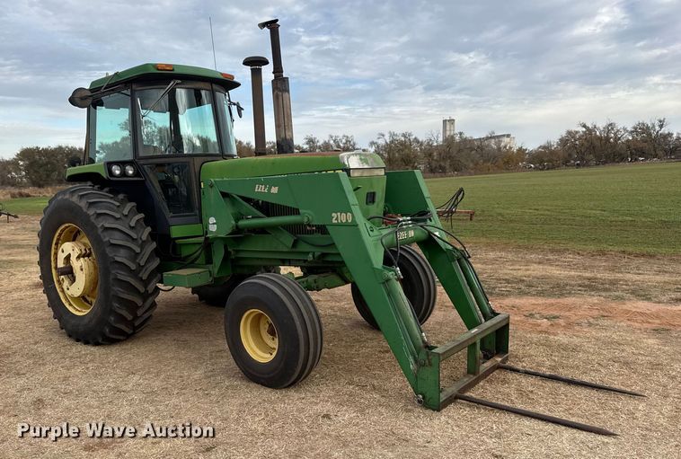 image for item NA9913 1986 John Deere 4450 tractor