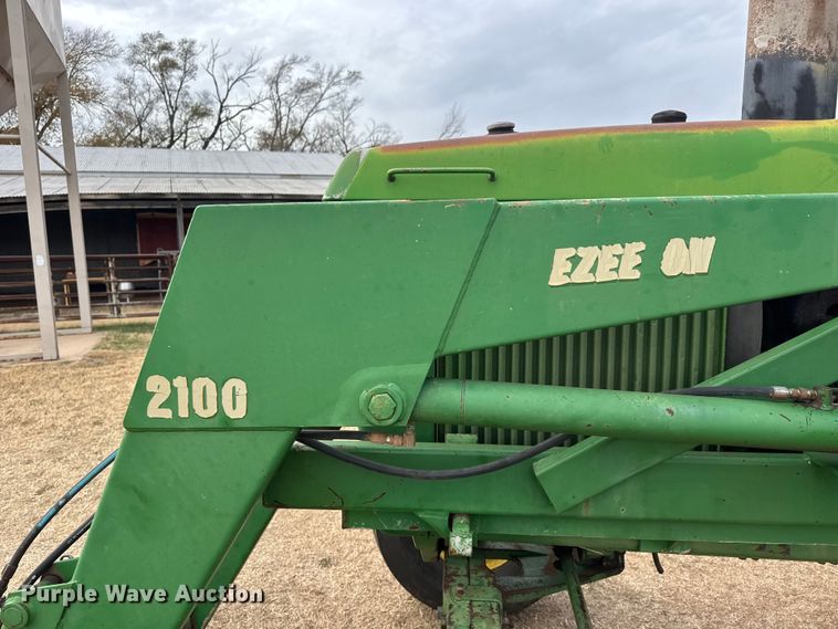 image for item NA9913 1986 John Deere 4450 tractor