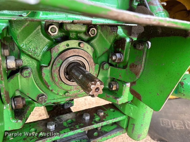 image for item NA9913 1986 John Deere 4450 tractor