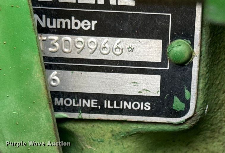 image for item NA9913 1986 John Deere 4450 tractor