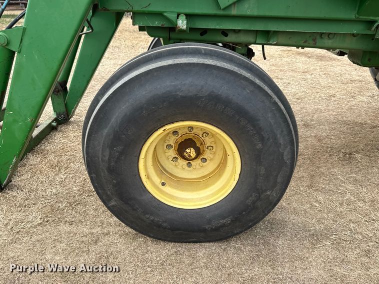 image for item NA9913 1986 John Deere 4450 tractor