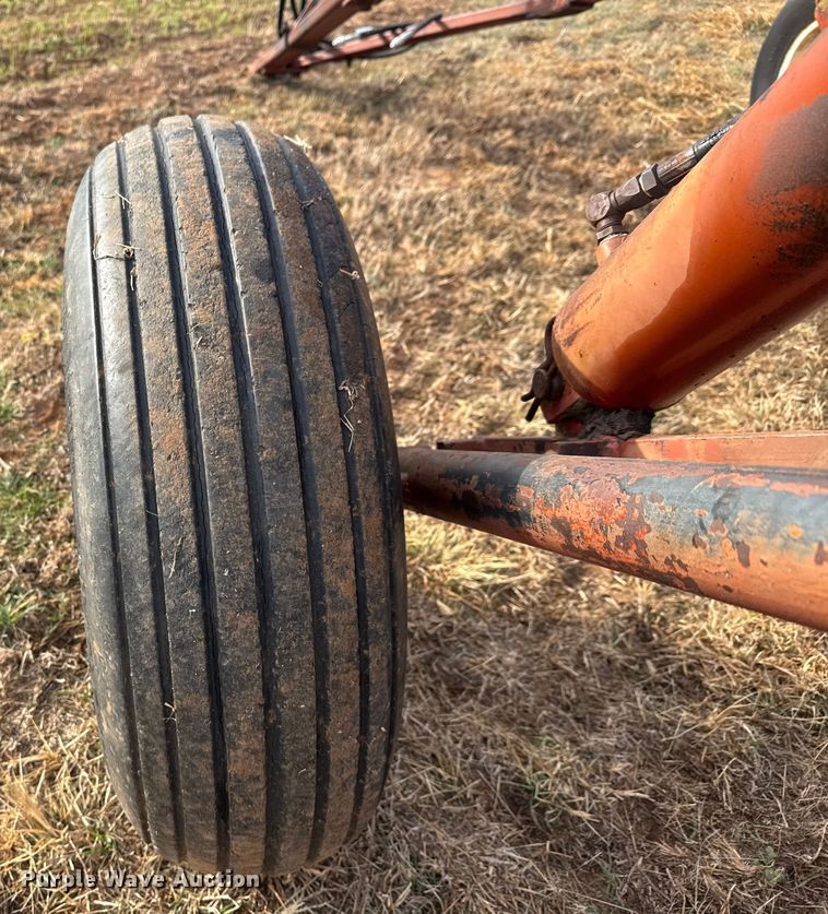 image for item NA9916 Wil-Rich 2900 five bottom plow