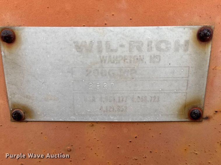 image for item NA9916 Wil-Rich 2900 five bottom plow