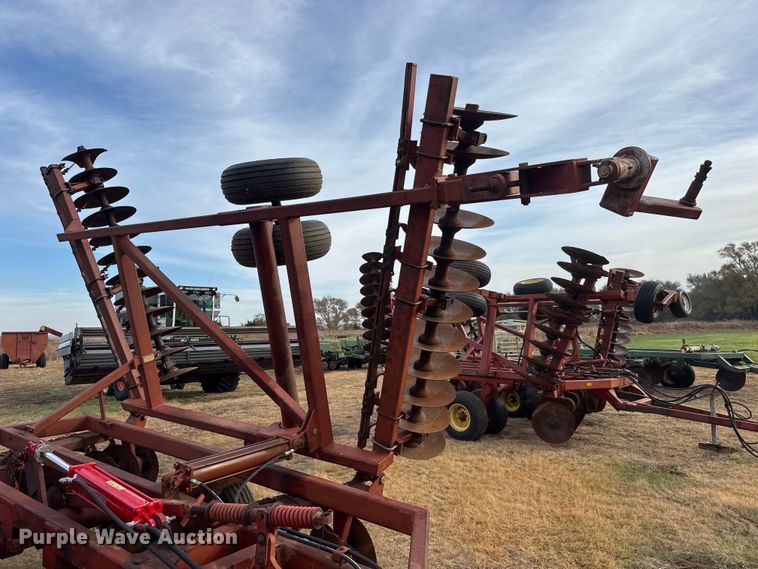 image for item NA9919 Sunflower 1231-27 double off-set disk