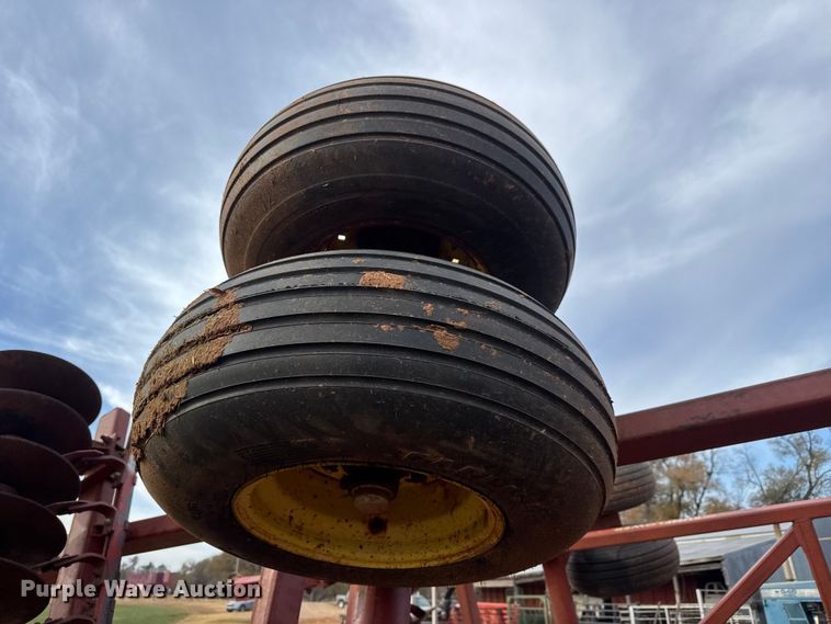 image for item NA9919 Sunflower 1231-27 double off-set disk