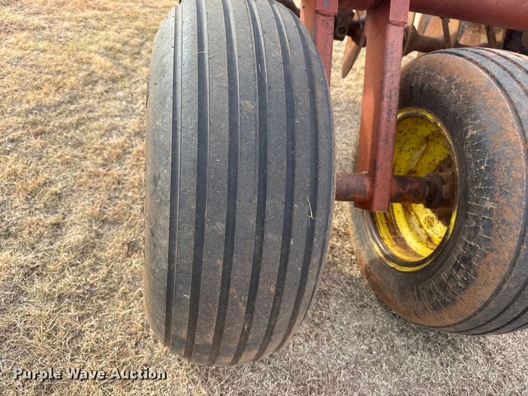 image for item NA9919 Sunflower 1231-27 double off-set disk