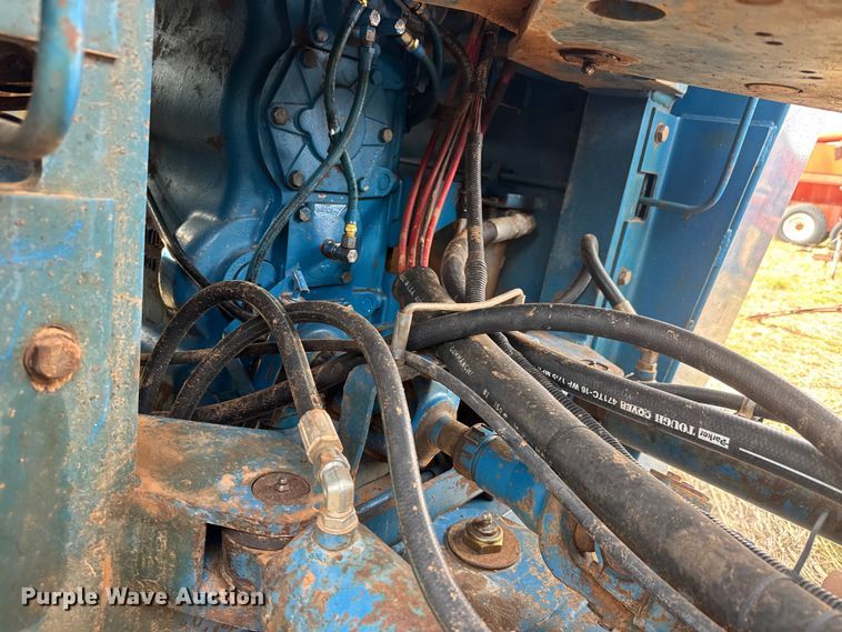 image for item NA9921 1993 Ford 946 Versatile 4WD tractor