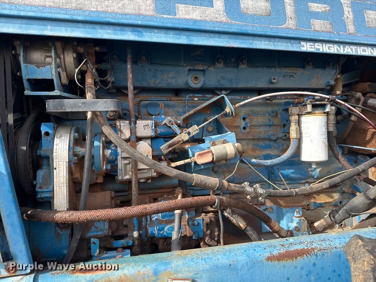 image for item NA9921 1993 Ford 946 Versatile 4WD tractor