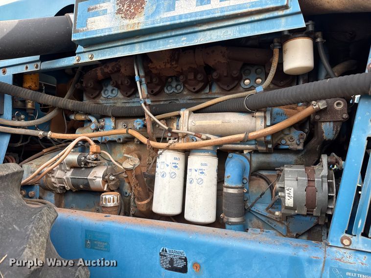 image for item NA9921 1993 Ford 946 Versatile 4WD tractor