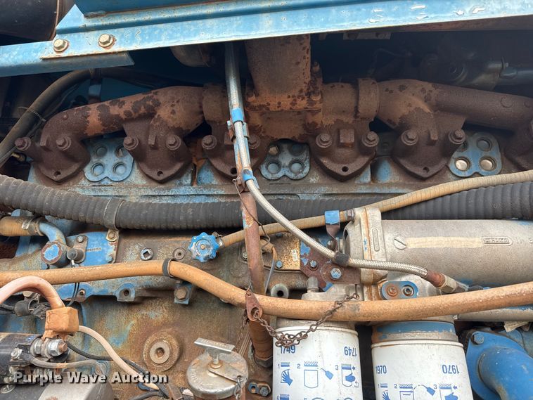 image for item NA9921 1993 Ford 946 Versatile 4WD tractor