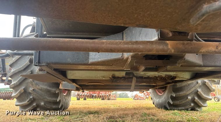 image for item NA9927 1984 Gleaner L3 combine