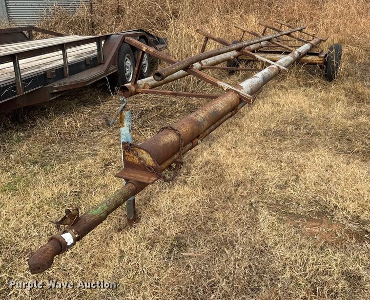 image for item NA9927 1984 Gleaner L3 combine