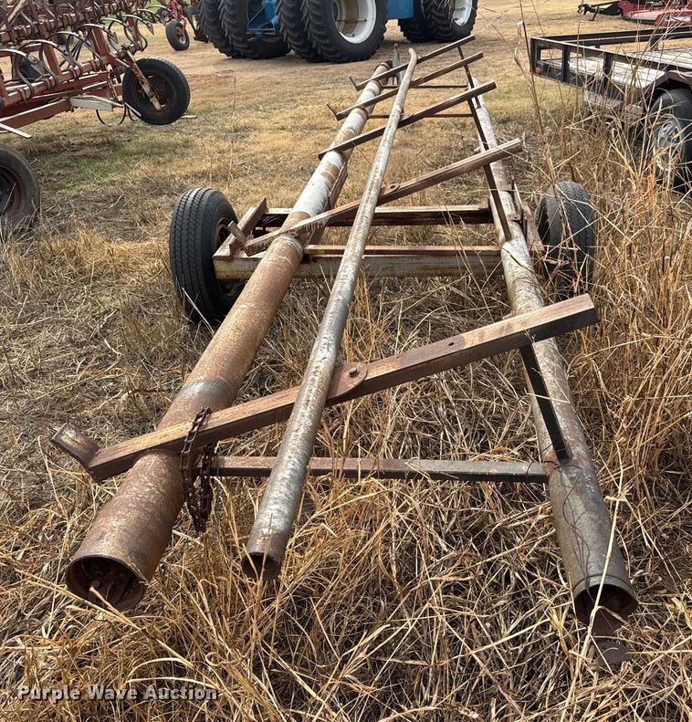 image for item NA9927 1984 Gleaner L3 combine