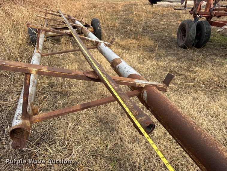 image for item NA9927 1984 Gleaner L3 combine