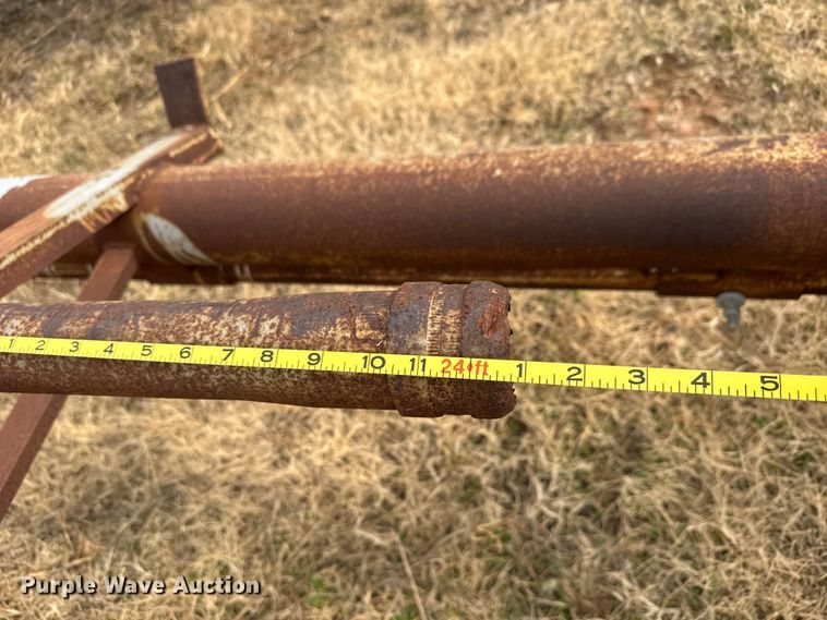 image for item NA9927 1984 Gleaner L3 combine