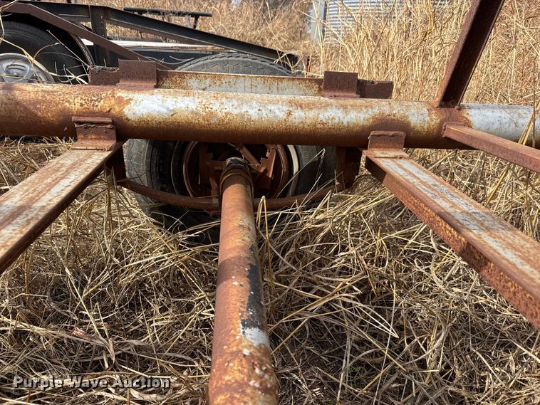 image for item NA9927 1984 Gleaner L3 combine