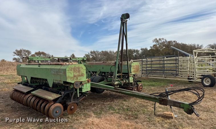 image for item NA9928 Great Plains Full Press 30 grain drill