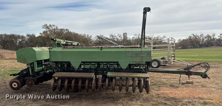 image for item NA9928 Great Plains Full Press 30 grain drill